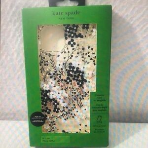 Kate Spade Black and White Floral iPhone 14 Plus Cover